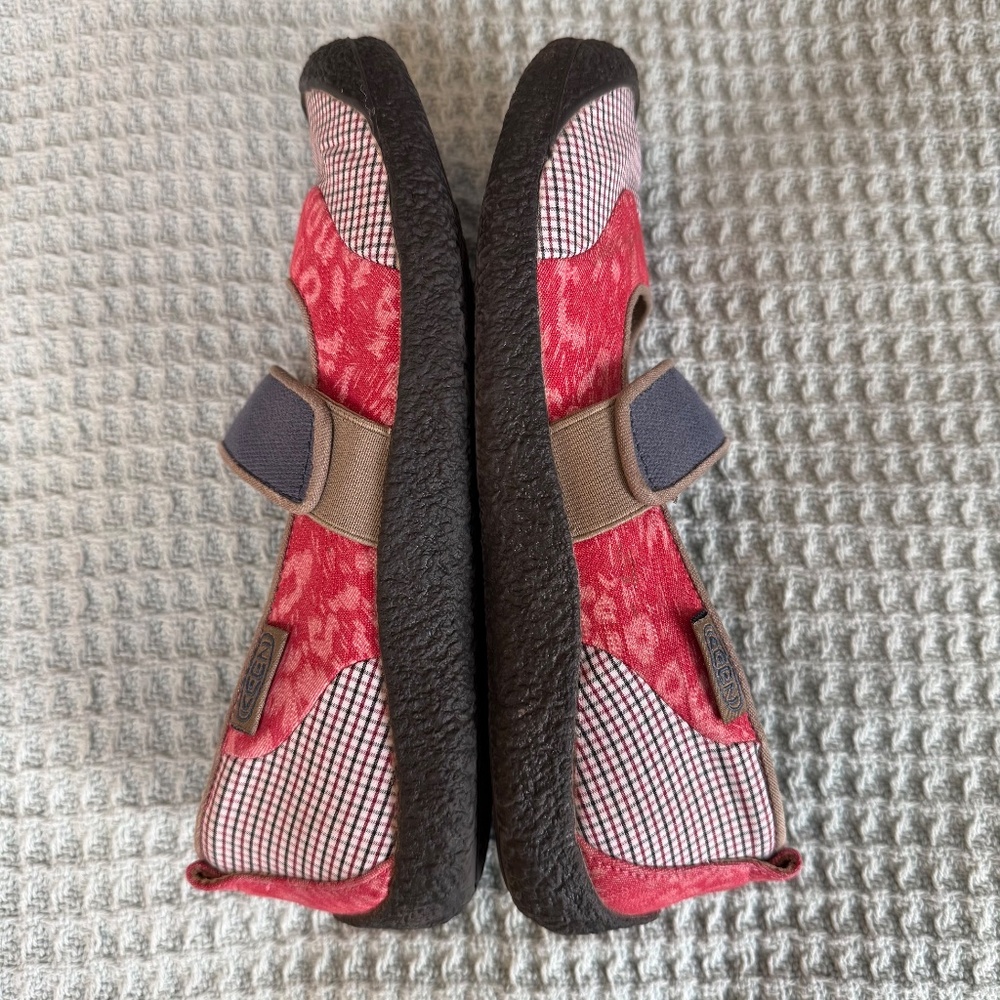 Keen Harvest Mary Jane Shoes Womens 8.5 Blue Pink Patchwork Plaid Slip On Comfy - Picture 7 of 9